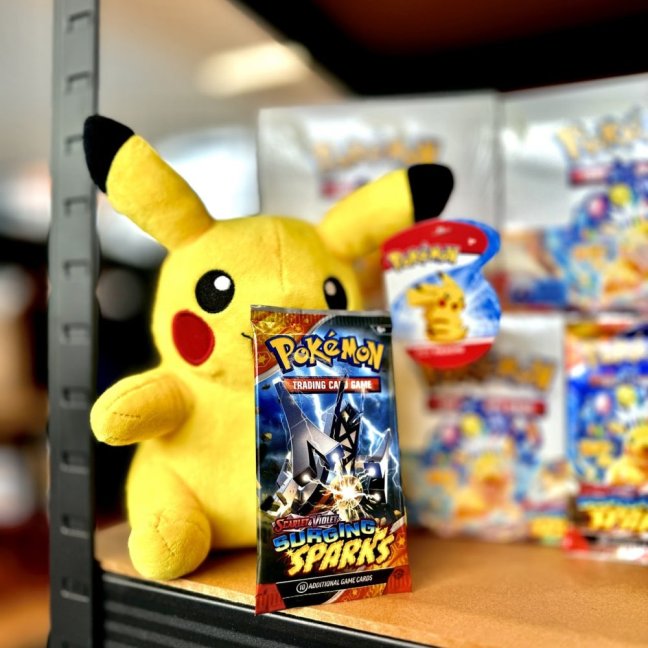 Pokémon Pikachu plyšák 23cm