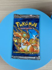 Base Set Booster - Charizard